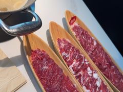 -左庭右院鲜牛肉火锅(金山万达店)