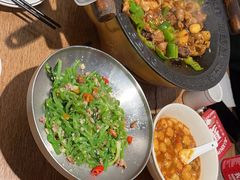 -聚鑫朋酸菜肥肠(文艺路口店)