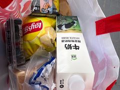 -全家便利店(江湾镇站店)