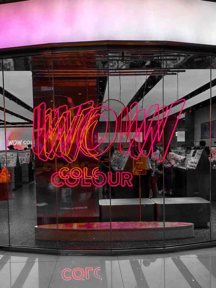 wow colour(印象城店)-"好久没有来逛印象城了,发现这边又开了新店.