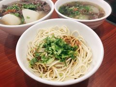-阿波潮汕牛肉火锅·汤粉面(拱北店)