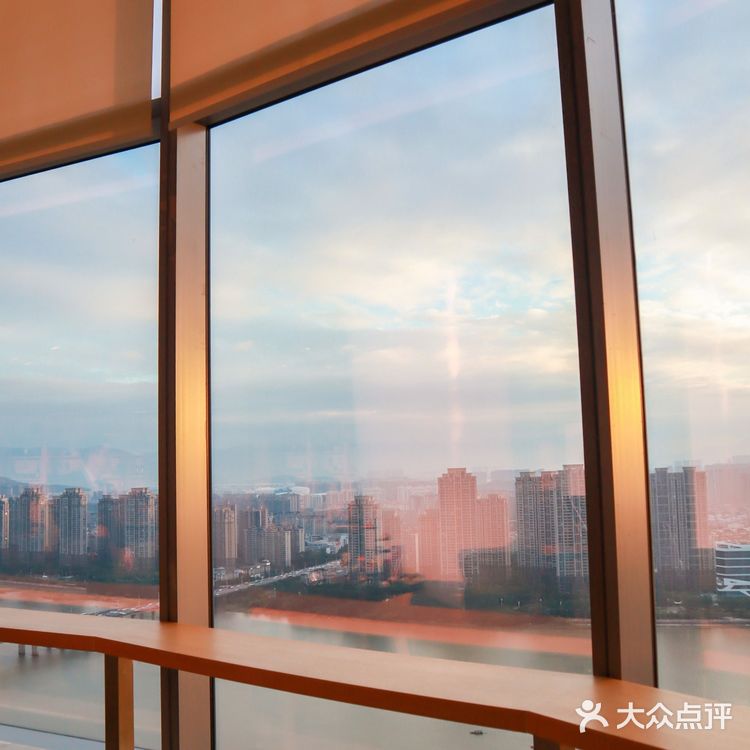 福州40层高空下午茶，360度俯瞰榕城闽江景，简直了！😮