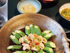 -鲜入唯煮·港式海鲜牛肉火锅(金宝街店)