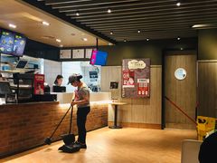 -肯德基(湾畔店)