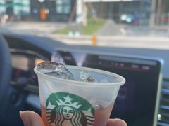 -星巴克(济南美莲广场店)