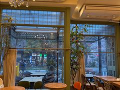 -玛格萝妮比萨屋(四平店)