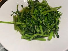 蒜蓉土菠菜-披云云小馆·味道江湖(姚家园万象汇店)