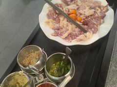 -野迹·石橄榄鸡·烧烤(新洲店)