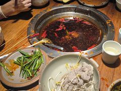 -城墙拐拐火锅(三峡广场黑金冠店)