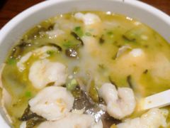 酸菜小鱼-渝是乎酸菜鱼·川渝小炒(新世界百货望京店)