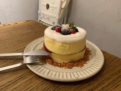 杂莓酸奶油松饼-無早咖啡