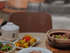 -老乡鸡(上海白玉兰广场店)