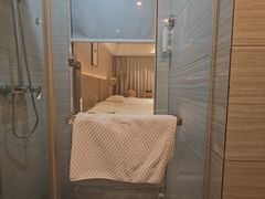 -铂逸梦秦酒店(横店梦幻谷店)