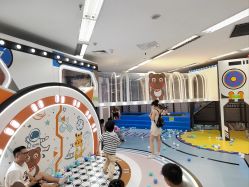 -孩子王童乐园(西安盛龙店)