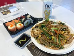 -家乐福(古北店)