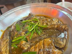 -鑫渔港海鲜本地菜·山海关浑锅(东戴河店)