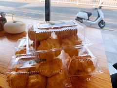 骑车车来买泡芙-吴酥生宫廷酥饼(南门口店)