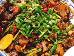火爆胸膘-杨三娘跷脚牛肉(羊子山西路店)