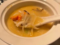 蟹粉花胶黄鱼羹-无锡苏宁银河国际酒店-悦府65中餐厅