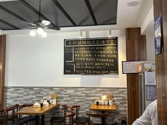 大堂-黄阿姨锅贴大王(万航渡路店)