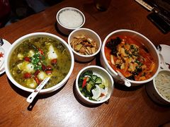 -渝是乎酸菜鱼(龙旗购物中心店)