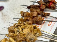 -小董哥烤串·爆汁大油边(故宫店)