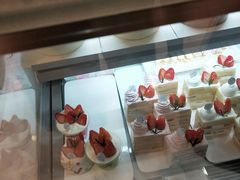 -花花卷卷·鲜食蛋糕(静安久光百货店)