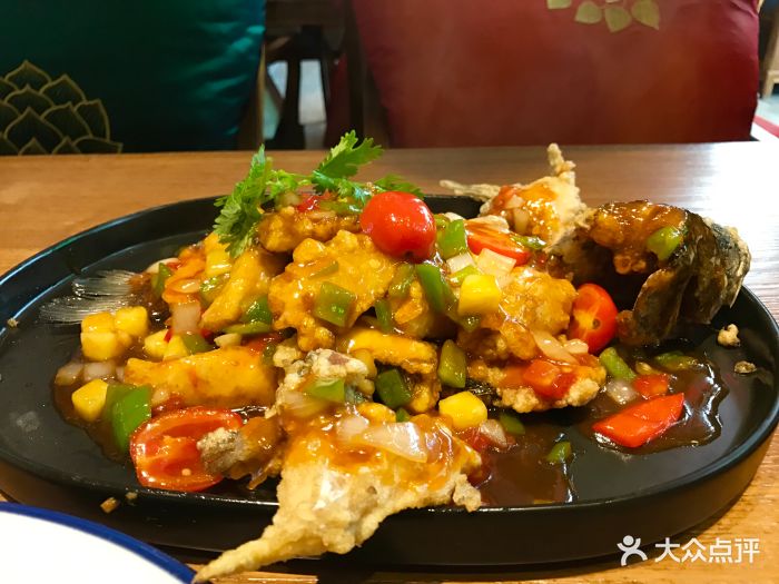 曼步城中城(壹方购物中心店)酸甜菠萝鱼图片 - 第2张