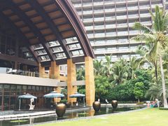 -三亚湾海居铂尔曼度假酒店