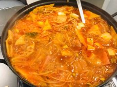 部队火锅-HONGA HONGA雄家(曹路店)