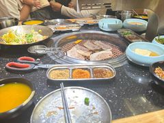 -韩烧牛中牛·甄选黑牛烤肉(黑金店)