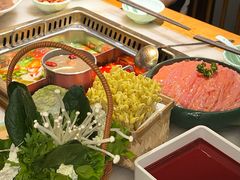 -巴渝瓦肆重庆鲜火锅(宝龙环湖店)