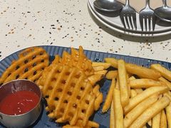 -必胜客(WOW中心城店)