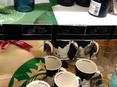 -星巴克臻选(莘庄仲盛店)