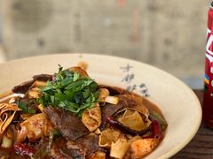 -方铲铲·成都板凳面(滨江银泰店)