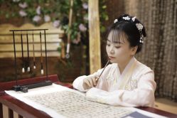 -汉仪华裳汉服馆(打浦桥店)