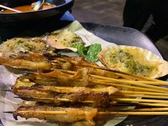 -何师烧烤Pro ·江湖川菜·小龙虾·精酿(太古里旗舰店)
