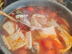 毛辣果酸汤鱼-Ameigo梅果·云贵川bistro(长宁来福士店)