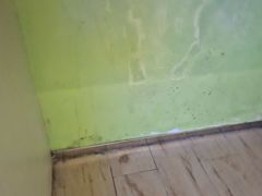 -卡罗酒店(东门晒布地铁站店)