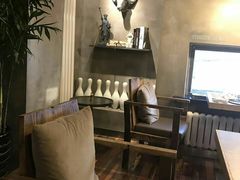 -HIGH FIVE哈福手工汉堡(桂林路店)