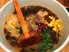 老坛酸菜肥牛米线-云味馆过桥米线(皇庭广场店)