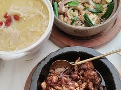 -桂满陇·手作小笼包&江南叫花鸡(中山公园店)