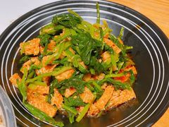 菠菜拌面筋-胖老汉椒麻鸡清真新疆菜(西御街店)