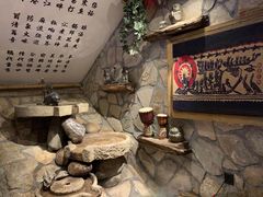 -老牌坊云南鱼豆花火锅(爱建店)