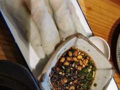 -野山舂·贵州现舂酸汤火锅(鸿通城店)