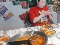 -巴卤社老火锅(财富店)
