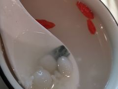 苗家甜酒醪糟汤圆-贵凤凰贵州米粉(五道口店)