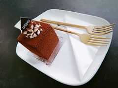 -UNI UNI(环亚凯瑟琳店)