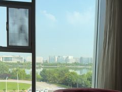 -天津滨海圣光皇冠国际酒店