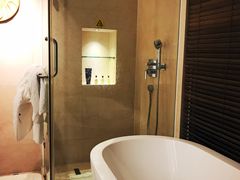 -青岛海尔洲际酒店